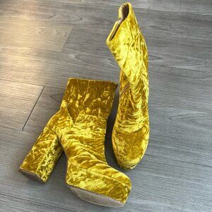 Urban Outfitters Michelle Chartreuse Yellow Crushed Velvet Platform Boot Size 6